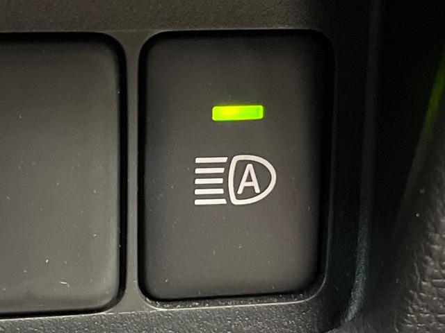 ハイウェイスター X 禁煙車 エマージェンシーブレーキ アラウンドビューモニター 片側パワースライドドア HIDヘッドランプ 後席サンシェード 革巻きステアリング オートエアコン プッシュエンジンスターター(6枚目)
