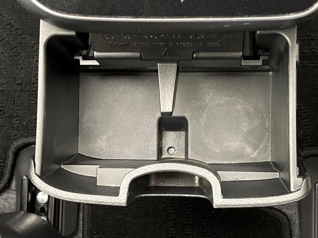 セレナ ハイウェイスターＶ　両側電動スライドドア　インテリジェントエマージェンシーブレーキ　禁煙車　純正１０インチＳＤナビ　全周囲カメラ　プロパイロット　ＥＴＣ　フルセグＴＶ　Ｂｌｕｅｔｏｏｔｈ接続　ドライブレコーダー（56枚目）