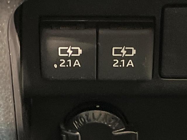 エスクァイア ハイブリッドＧｉプレミアムパッケジブラックテーラード　両側電動スライドドア　禁煙車　純正９インチＳＤナビ　セーフティセンス　バックカメラ　ＥＴＣ　Ｂｌｕｅｔｏｏｔｈ接続　フルセグＴＶ　ドライブレコーダー　クルーズコントロール　シートヒーター（34枚目）