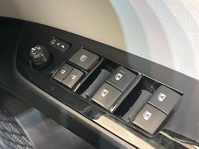 プリウス Ａ　純正ＳＤナビ　バックカメラ　セーフティセンス　レーダークルーズ　禁煙車　ドラレコ　コーナーセンサー　スマートキー　ＬＥＤヘッド　ＥＴＣ　オートハイビーム　車線逸脱警報　オートライト　ＥＴＣ（43枚目）