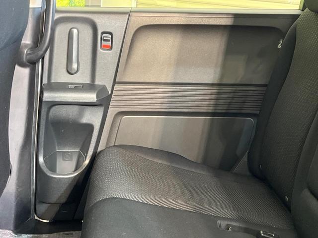フリードハイブリッド ジャストセレクション　両側電動ドア　純正ＳＤナビ　バックカメラ　禁煙車　スマートキー　ＨＩＤヘッド　ビルトインＥＴＣ　クルコン　オートライト　オートエアコン　Ｂｌｕｅｔｏｏｔｈ　ＣＤ　ＤＶＤ再生　地デジ（57枚目）