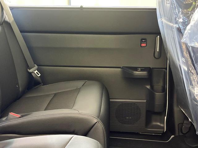 ステップワゴン ｅ：ＨＥＶスパーダ　登録済未使用車　両側電動ドア　純正１１型ナビ　バックカメラ　ホンダセンシング　アダプティブクルーズ　電動リアゲート　ハーフレザーシート　シートヒーター　コーナーセンサー　スマートキー　ＬＥＤヘッド（47枚目）