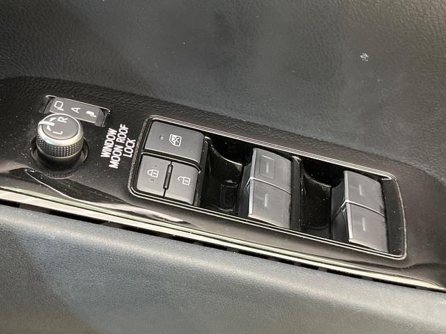 アルファード ２．５Ｓ　タイプゴールドＩＩ　サンルーフ　両側電動ドア　後席モニター　バックカメラ　ブラインドスポットモニター　デジタルインナーミラー　セーフティセンス　レーダークルーズ　禁煙車　ハーフレザーシート　ドラレコ　コーナーセンサー（52枚目）