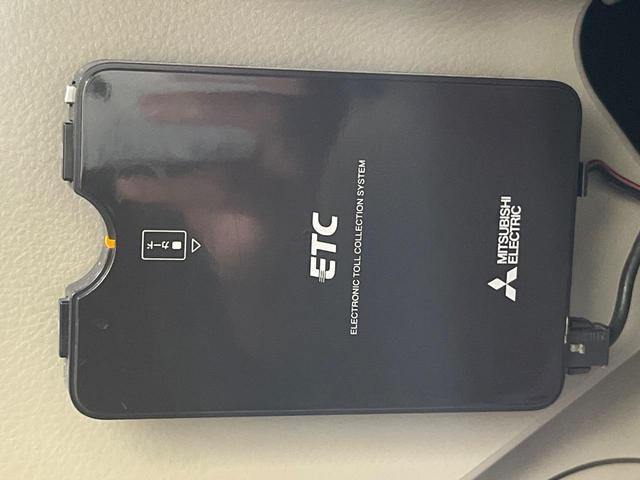 スクラムワゴン ＰＺターボ　電動スライドドア　ＳＤナビ　レーダーブレーキサポート　禁煙車　スマートキー　ＨＩＤヘッド　ＥＴＣ　オートライト　オートエアコン　純正１４インチアルミ　ステアリングスイッチ　電動格納ミラー（6枚目）