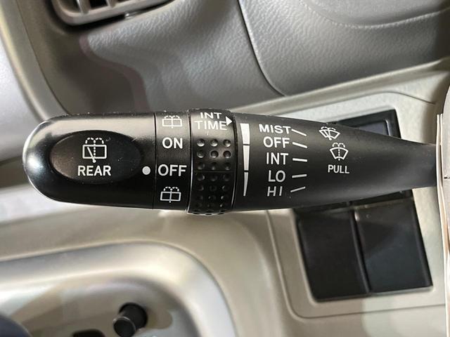 スクラムワゴン ＰＺターボ　電動スライドドア　ＳＤナビ　レーダーブレーキサポート　禁煙車　スマートキー　ＨＩＤヘッド　ＥＴＣ　オートライト　オートエアコン　純正１４インチアルミ　ステアリングスイッチ　電動格納ミラー（55枚目）