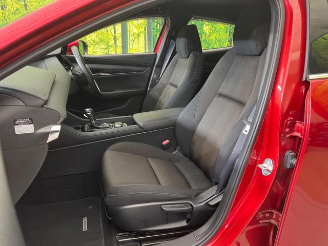 MAZDA3ファストバック 15Sツーリング 純正8型ナビ 全周囲カメラ スマートブレーキサポート レーダークルーズ 禁煙車 コーナーセンサー スマートキー LEDヘッド ETC オートハイビーム 車線逸脱警報 ブラインドスポットモニター(38枚目)