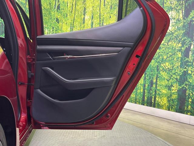 MAZDA3ファストバック 15Sツーリング 純正8型ナビ 全周囲カメラ スマートブレーキサポート レーダークルーズ 禁煙車 コーナーセンサー スマートキー LEDヘッド ETC オートハイビーム 車線逸脱警報 ブラインドスポットモニター(45枚目)