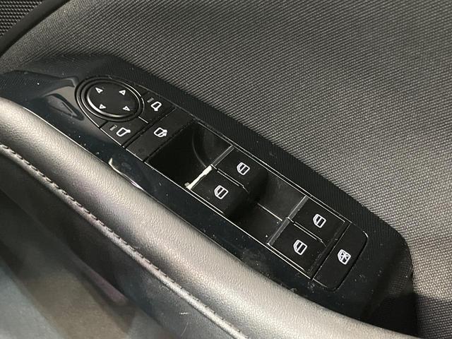 MAZDA3ファストバック 15Sツーリング 純正8型ナビ 全周囲カメラ スマートブレーキサポート レーダークルーズ 禁煙車 コーナーセンサー スマートキー LEDヘッド ETC オートハイビーム 車線逸脱警報 ブラインドスポットモニター(48枚目)