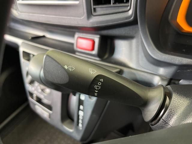 ミライース L SAIII スマートアシスト 禁煙車 コーナーセンサー オートハイビーム 車線逸脱警報 オーディオ CD再生 アイドリングストップ ドアバイザー(31枚目)