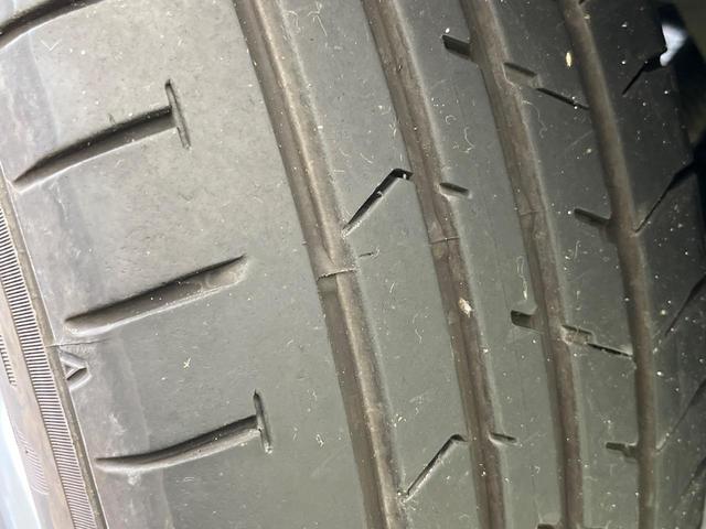 ジューク 15RX 純正ナビ バックカメラ 禁煙車 スマートキー HIDヘッド ETC オートライト オートエアコン Bluetooth再生 革巻きステアリング アイドリングストップ(34枚目)