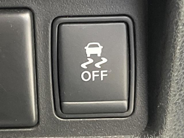 ジューク 15RX 純正ナビ バックカメラ 禁煙車 スマートキー HIDヘッド ETC オートライト オートエアコン Bluetooth再生 革巻きステアリング アイドリングストップ(41枚目)