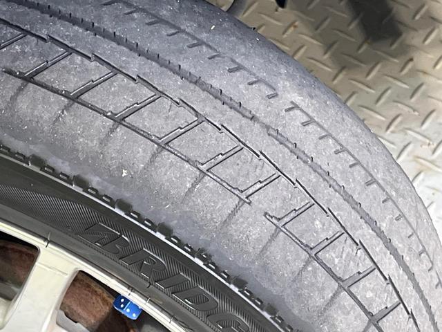 ハイゼットトラック ジャンボ 4WD 5MT ドラレコ LEDヘッド ETC LEDフォグ 14インチアルミ オーディオ CD再生 ドアバイザー(39枚目)