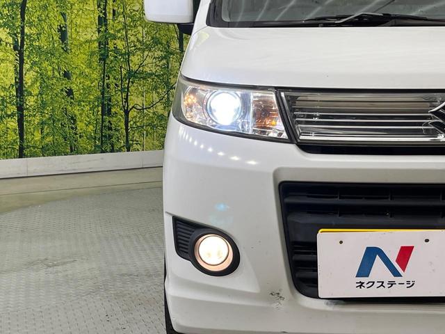 【ＨＩＤヘッドライト】非常に明るく前方を照らしてくれるので、悪天候や夜間の走行時も視界良好で安心してお乗りいただけます。