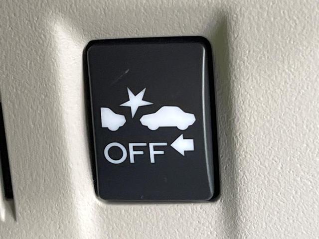 レヴォーグ 1.6GTアイサイト Sスタイル 4WD ターボ SDナビ バックカメラ アイサイトVer3 レーダークルーズ 禁煙車 パワーシート コーナーセンサー スマートキー LEDヘッド ETC 車線逸脱警報 オートライト オートエアコン(5枚目)