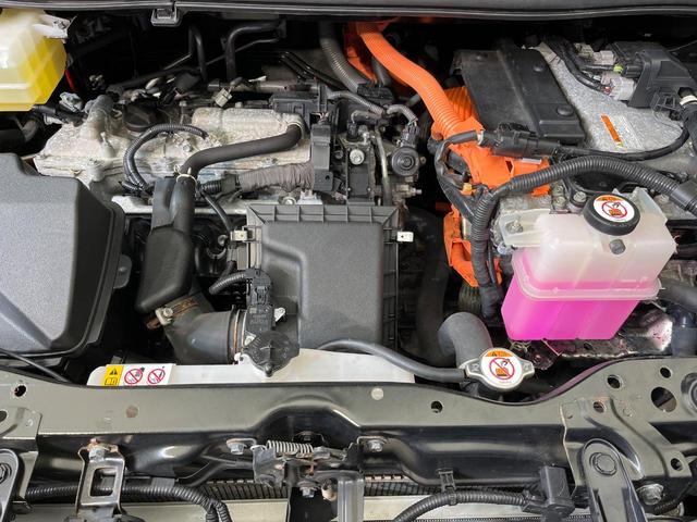 ヴォクシー ハイブリッドZS 煌III 両側電動ドア 純正9型ナビ 後席モニター バックカメラ セーフティセンス 禁煙車 ハーフレザーシート シートヒーター ドラレコ コーナーセンサー スマートキー LEDヘッド ETC クルコン(18枚目)