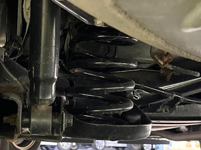 ヴォクシー ハイブリッドZS 煌III 両側電動ドア 純正9型ナビ 後席モニター バックカメラ セーフティセンス 禁煙車 ハーフレザーシート シートヒーター ドラレコ コーナーセンサー スマートキー LEDヘッド ETC クルコン(20枚目)