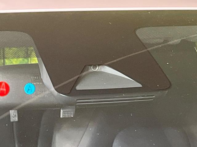 アクア X 純正ナビ バックカメラ セーフティセンス レーダークルーズ 禁煙車 スマートキー LEDヘッド ETC オートハイビーム 車線逸脱警報 オートライト オートエアコン Bluetooth再生(36枚目)