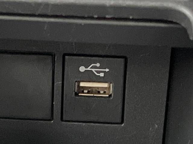 アクア X 純正ナビ バックカメラ セーフティセンス レーダークルーズ 禁煙車 スマートキー LEDヘッド ETC オートハイビーム 車線逸脱警報 オートライト オートエアコン Bluetooth再生(40枚目)