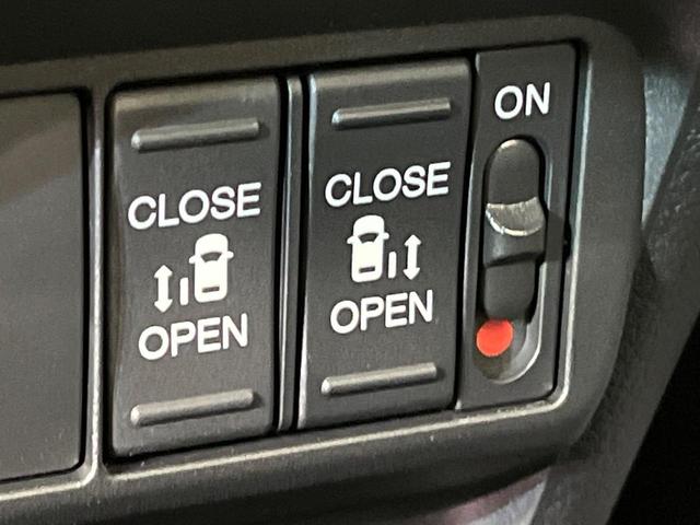 フリード エアー 登録済未使用車 両側電動ドア バックカメラ ホンダセンシング アダプティブクルーズ コーナーセンサー スマートキー LEDヘッド 純正8型ディスプレイオーディオ オートハイビーム 車線逸脱警報(3枚目)