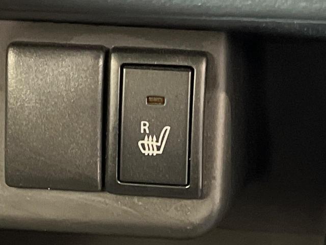 アルトターボRS ベースグレード 純正ナビ レーダーブレーキサポート 禁煙車 シートヒーター スマートキー HIDヘッド ETC 誤発進抑制機能 オートライト オートエアコン 純正15インチアルミ Bluetooth再生(5枚目)