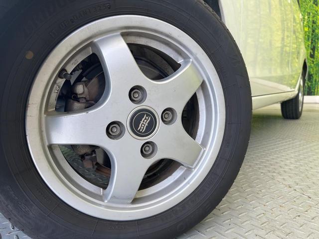 【１３インチアルミホイール】外観にマッチしたアルミホイールを装着しております。各種アルミホイールや、スタッドレスタイヤも取扱いしております。是非ご相談ください♪