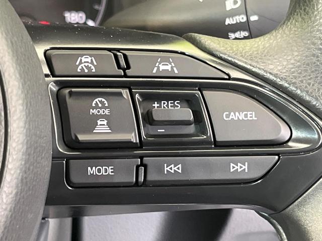 シエンタ ハイブリッドX 登録済未使用車 電動スライドドア セーフティセンス レーダークルーズ コーナーセンサー スマートキー LEDヘッド オートハイビーム 車線逸脱警報 オートライト オートエアコン ステアリングスイッチ(4枚目)