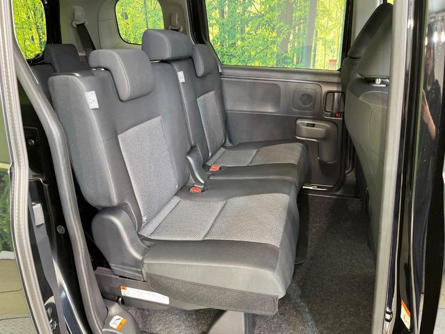 シエンタ ハイブリッドX 登録済未使用車 電動スライドドア セーフティセンス レーダークルーズ コーナーセンサー スマートキー LEDヘッド オートハイビーム 車線逸脱警報 オートライト オートエアコン ステアリングスイッチ(9枚目)