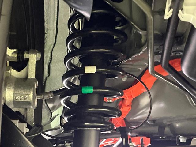 シエンタ ハイブリッドX 登録済未使用車 電動スライドドア セーフティセンス レーダークルーズ コーナーセンサー スマートキー LEDヘッド オートハイビーム 車線逸脱警報 オートライト オートエアコン ステアリングスイッチ(21枚目)