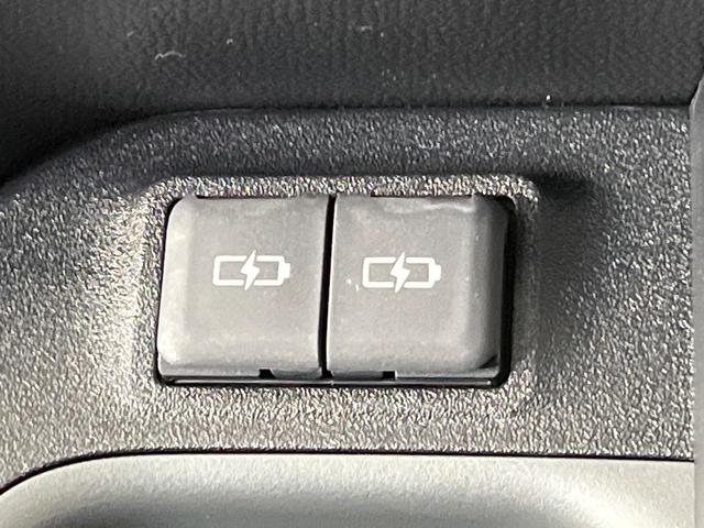 シエンタ ハイブリッドX 登録済未使用車 電動スライドドア セーフティセンス レーダークルーズ コーナーセンサー スマートキー LEDヘッド オートハイビーム 車線逸脱警報 オートライト オートエアコン ステアリングスイッチ(28枚目)