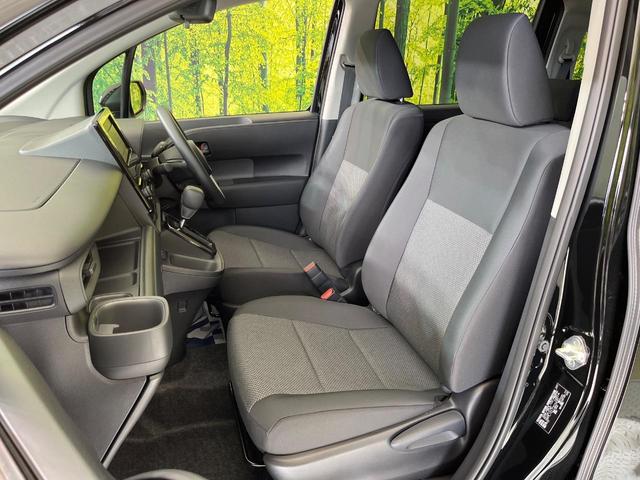 シエンタ ハイブリッドX 登録済未使用車 電動スライドドア セーフティセンス レーダークルーズ コーナーセンサー スマートキー LEDヘッド オートハイビーム 車線逸脱警報 オートライト オートエアコン ステアリングスイッチ(29枚目)