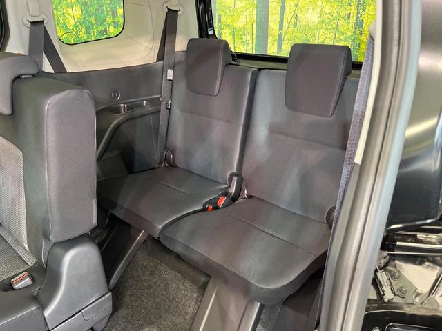 シエンタ ハイブリッドX 登録済未使用車 電動スライドドア セーフティセンス レーダークルーズ コーナーセンサー スマートキー LEDヘッド オートハイビーム 車線逸脱警報 オートライト オートエアコン ステアリングスイッチ(31枚目)