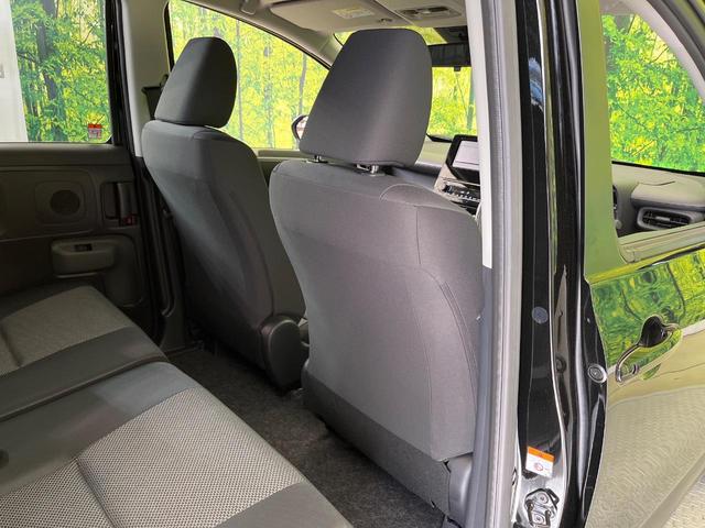 シエンタ ハイブリッドX 登録済未使用車 電動スライドドア セーフティセンス レーダークルーズ コーナーセンサー スマートキー LEDヘッド オートハイビーム 車線逸脱警報 オートライト オートエアコン ステアリングスイッチ(33枚目)