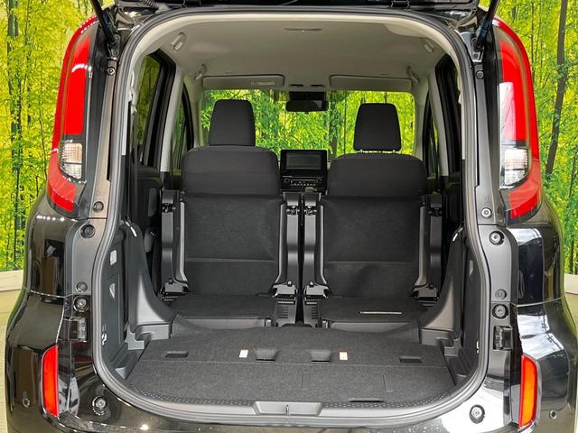 シエンタ ハイブリッドX 登録済未使用車 電動スライドドア セーフティセンス レーダークルーズ コーナーセンサー スマートキー LEDヘッド オートハイビーム 車線逸脱警報 オートライト オートエアコン ステアリングスイッチ(34枚目)