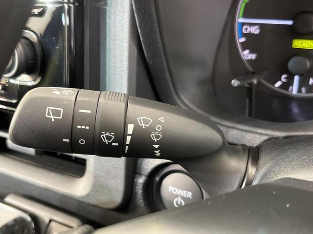 シエンタ ハイブリッドX 登録済未使用車 電動スライドドア セーフティセンス レーダークルーズ コーナーセンサー スマートキー LEDヘッド オートハイビーム 車線逸脱警報 オートライト オートエアコン ステアリングスイッチ(54枚目)