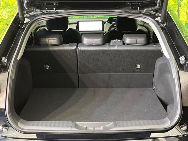 プリウス Z モデリスタエアロ 全周囲カメラ デジタルインナーミラー セーフティセンス レーダークルーズ 禁煙車 電動リアゲート ハーフレザーシート シートエアコン パワーシート コーナーセンサー スマートキー(10枚目)