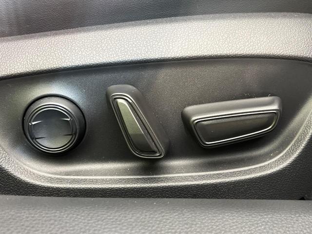 プリウス Z モデリスタエアロ 全周囲カメラ デジタルインナーミラー セーフティセンス レーダークルーズ 禁煙車 電動リアゲート ハーフレザーシート シートエアコン パワーシート コーナーセンサー スマートキー(41枚目)