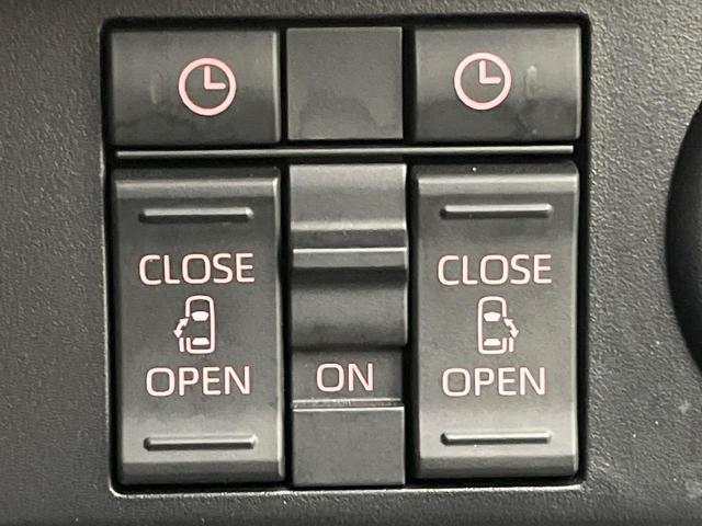 ルーミー カスタムＧ　両側電動ドア　純正９インチディスプレイオーディオ　バックカメラ　スマートアシスト　アダプティブクルーズ　禁煙車　コーナーセンサー　スマートキー　ＬＥＤヘッド　オートハイビーム　車線逸脱警報（5枚目）