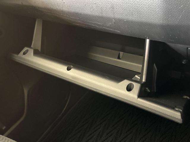 ルーミー カスタムＧ　両側電動ドア　純正９インチディスプレイオーディオ　バックカメラ　スマートアシスト　アダプティブクルーズ　禁煙車　コーナーセンサー　スマートキー　ＬＥＤヘッド　オートハイビーム　車線逸脱警報（60枚目）