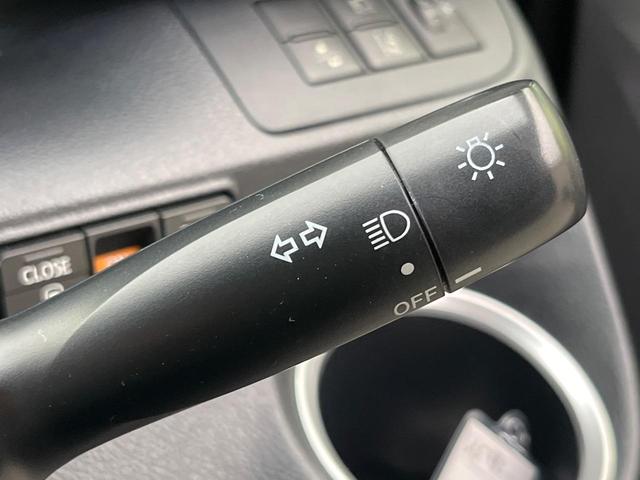 シエンタ ハイブリッド ファンベースG 両側電動ドア SDナビ バックカメラ セーフティセンス 禁煙車 ドラレコ コーナーセンサー スマートキー ETC クルコン オートハイビーム 車線逸脱警報 オートエアコン Bluetooth再生(52枚目)