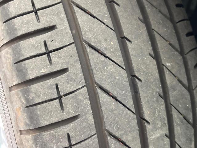 ヴォクシー ハイブリッドＳ－Ｚ　純正１０．５インチナビ　両側電動スライド　全周囲カメラ　セーフティセンス　禁煙車　ハーフレザーシート　ドラレコ　コーナーセンサー　スマートキー　ＬＥＤヘッド　ＥＴＣ２．０　純正１７インチアルミ（34枚目）