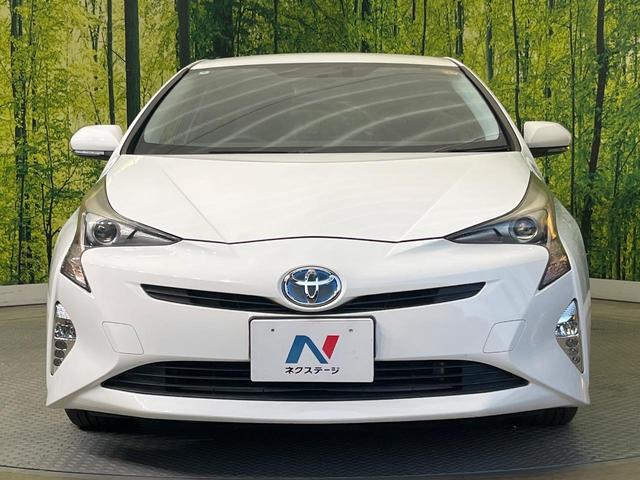 プリウス Ｓ　純正９インチＳＤナビ　バックカメラ　禁煙車　スマートキー　ＬＥＤヘッド　ＥＴＣ　純正１５インチアルミ　オートライト　オートエアコン　Ｂｌｕｅｔｏｏｔｈ再生　ＣＤ再生　ＤＶＤ再生　　フルセグ（14枚目）