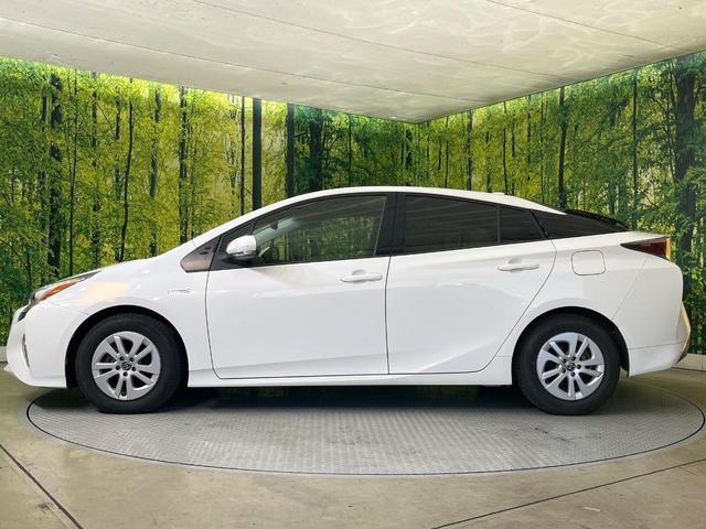 プリウス Ｓ　純正９インチＳＤナビ　バックカメラ　禁煙車　スマートキー　ＬＥＤヘッド　ＥＴＣ　純正１５インチアルミ　オートライト　オートエアコン　Ｂｌｕｅｔｏｏｔｈ再生　ＣＤ再生　ＤＶＤ再生　　フルセグ（25枚目）