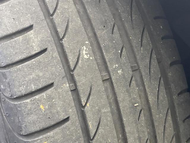 プリウス Ｓ　純正９インチＳＤナビ　バックカメラ　禁煙車　スマートキー　ＬＥＤヘッド　ＥＴＣ　純正１５インチアルミ　オートライト　オートエアコン　Ｂｌｕｅｔｏｏｔｈ再生　ＣＤ再生　ＤＶＤ再生　　フルセグ（28枚目）