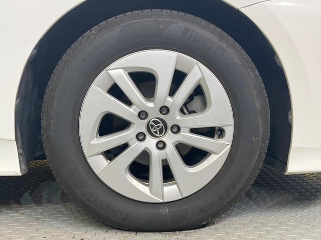 プリウス Ｓ　純正９インチＳＤナビ　バックカメラ　禁煙車　スマートキー　ＬＥＤヘッド　ＥＴＣ　純正１５インチアルミ　オートライト　オートエアコン　Ｂｌｕｅｔｏｏｔｈ再生　ＣＤ再生　ＤＶＤ再生　　フルセグ（31枚目）