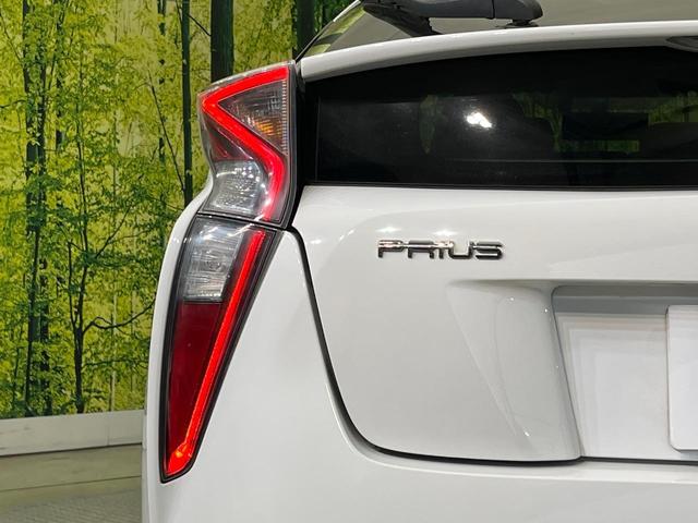 プリウス Ｓ　純正９インチＳＤナビ　バックカメラ　禁煙車　スマートキー　ＬＥＤヘッド　ＥＴＣ　純正１５インチアルミ　オートライト　オートエアコン　Ｂｌｕｅｔｏｏｔｈ再生　ＣＤ再生　ＤＶＤ再生　　フルセグ（34枚目）