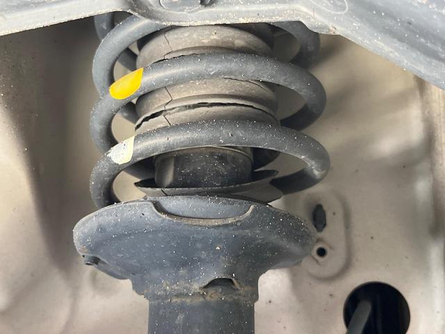 アルトラパン Ｘ　純正ＳＤナビ　レーダーブレーキサポート　禁煙車　２トーンカラー　シートヒーター　スマートキー　ＨＩＤヘッド　ＥＴＣ　純正１４インチアルミ　オートライト　オートエアコン　Ｂｌｕｅｔｏｏｔｈ（20枚目）