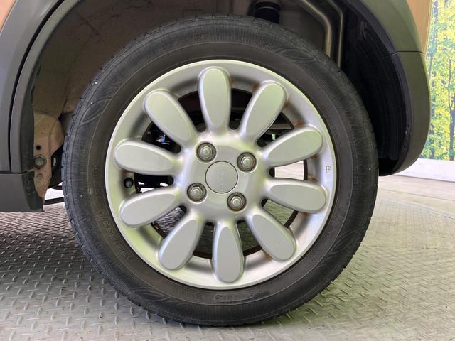 アルトラパン Ｘ　純正ＳＤナビ　レーダーブレーキサポート　禁煙車　２トーンカラー　シートヒーター　スマートキー　ＨＩＤヘッド　ＥＴＣ　純正１４インチアルミ　オートライト　オートエアコン　Ｂｌｕｅｔｏｏｔｈ（31枚目）