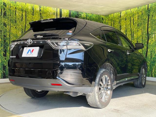 ハリアー プレミアム　バックカメラ　トヨタセーフティセンス　禁煙車　電動リアゲート　ハーフレザーシート　パワーシート　スマートキー　ＬＥＤヘッド　ビルトインＥＴＣ　クルコン　純正１８インチアルミ　オートハイビーム（17枚目）