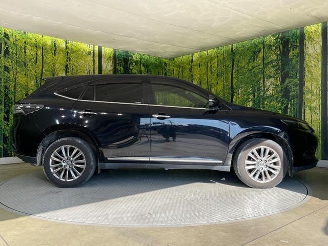 ハリアー プレミアム　バックカメラ　トヨタセーフティセンス　禁煙車　電動リアゲート　ハーフレザーシート　パワーシート　スマートキー　ＬＥＤヘッド　ビルトインＥＴＣ　クルコン　純正１８インチアルミ　オートハイビーム（27枚目）