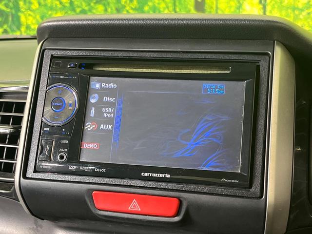 Ｎ－ＢＯＸ Ｇ・Ｌパッケージ　電動スライドドア　禁煙車　スマートキー　ＨＩＤヘッド　ディスプレイオーディオ　純正１４インチアルミ　オートライト　オートエアコン　ステアリングスイッチ　アームレスト　電動格納ミラー（3枚目）